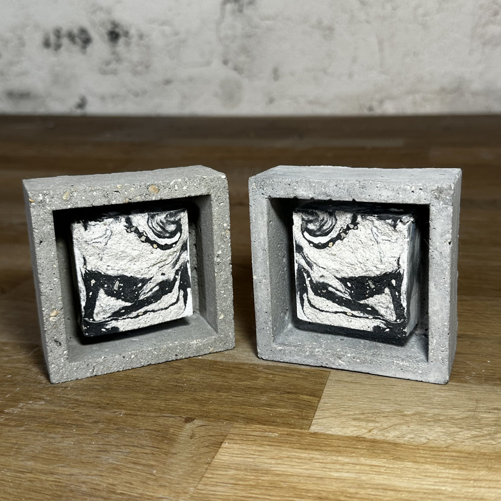 "Miroirs" tableaux en béton par César Bazaar
